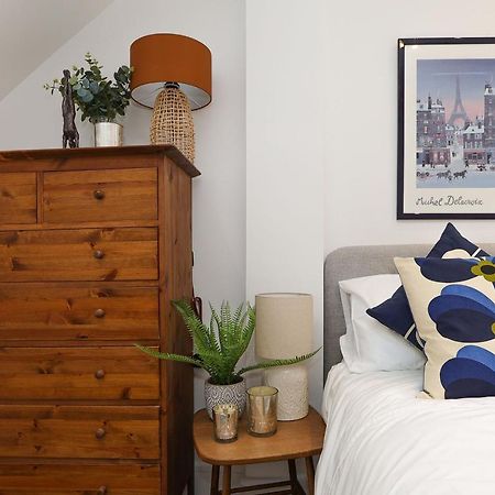 The London Secret, 1 Bed Flat With Patio - Zone 2 Apartamento Exterior foto