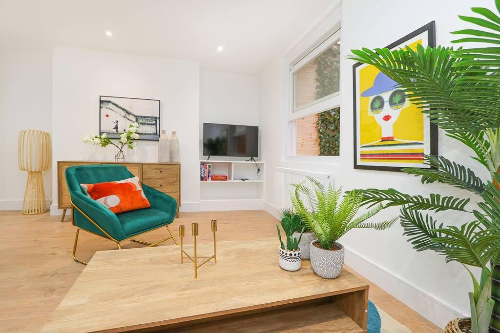 The London Secret, 1 Bed Flat With Patio - Zone 2 Apartamento Exterior foto